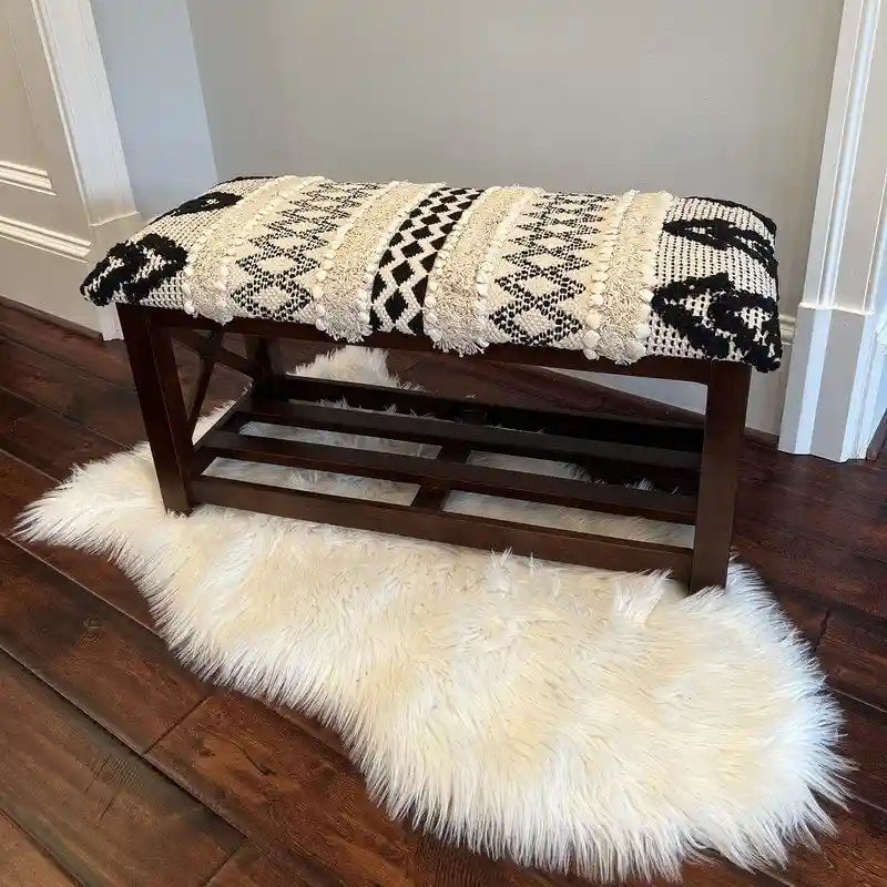 Banc de rangement tapissé en dhurrie de coton fait main