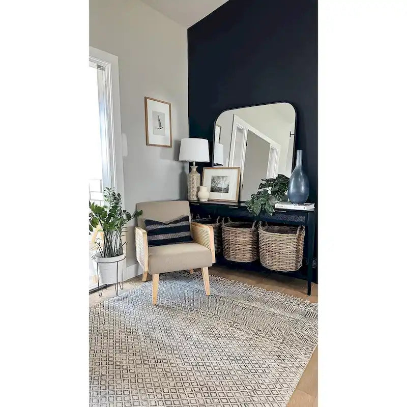 Fauteuil d'appoint rembourré avec accoudoirs en rotin
