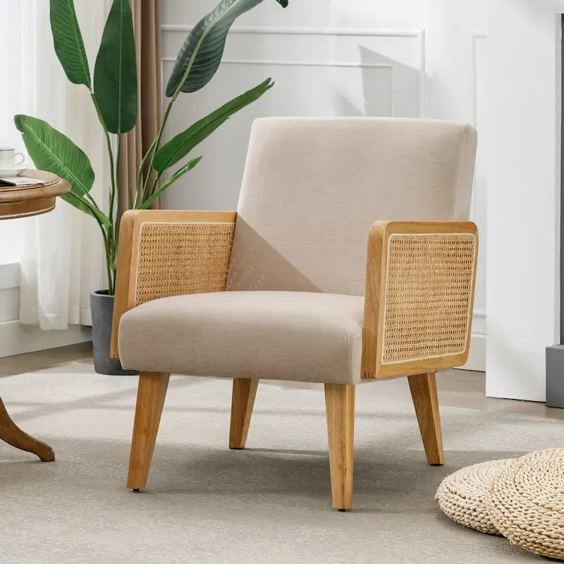 Fauteuil d'appoint rembourré avec accoudoirs en rotin