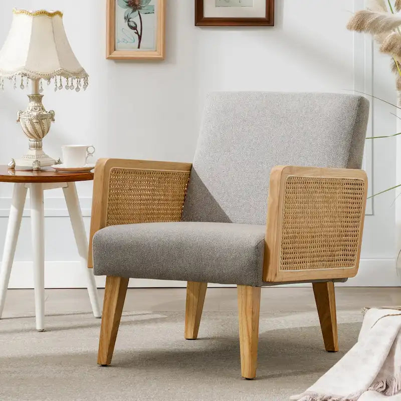 Fauteuil d'appoint rembourré avec accoudoirs en rotin